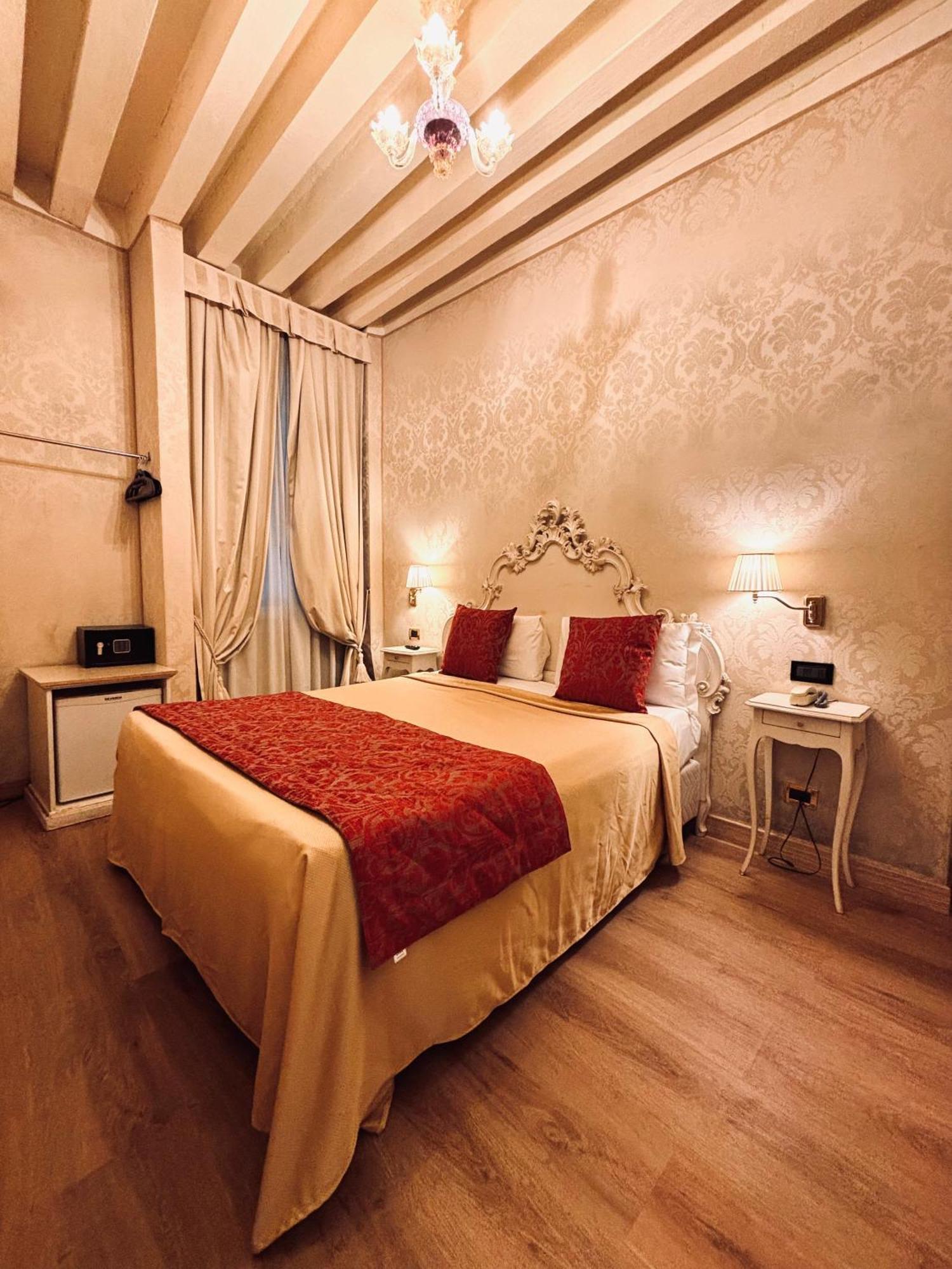 Hotel Al Graspo De Ua Wenecja Zewnętrze zdjęcie